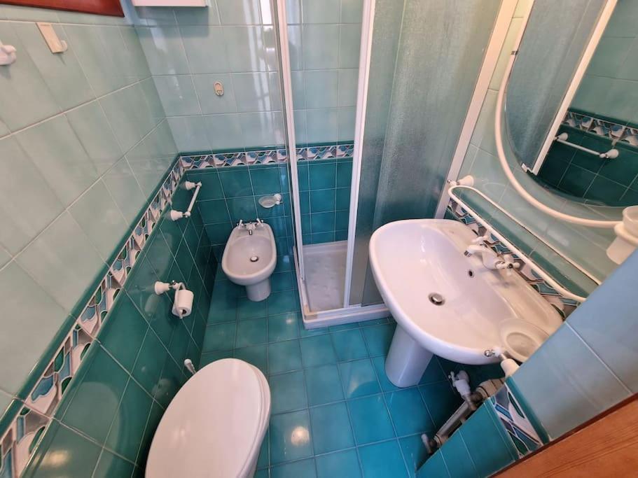 Silver Sands Finale Ligure - Traditional Apartment - 4 Beds & Terrace By The Beach Zewnętrze zdjęcie